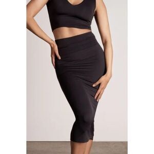 Epoque Evolution The One Pencil Skirt in Grey Sz. M